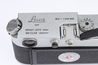 Lot 30 - A Leitz Wetzlar Leica M4 35mm Rangefinder Camera Body