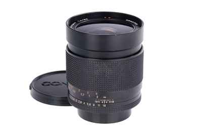 Lot 300 - A Carl Zeiss Distagon T* f/1.4 35mm Lens