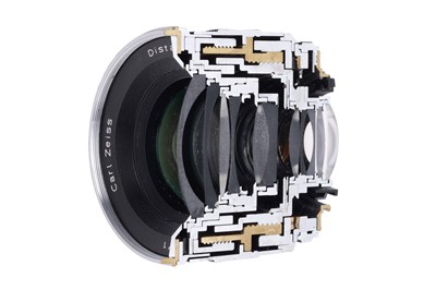 Lot 475 - A Zeiss Distagon f/2 25mm ZF.2 Cut-Away Lens