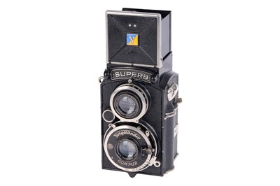 Lot 386 - A Voigtlander Superb Medium Format TLR Camera