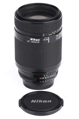 Lot 562 - A Nikon AF Nikkor 70-210mm Lens