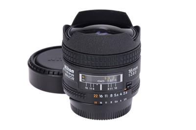 Lot 216 - A Nikon AF Fisheye Nikkor D f/2.8 16mm Lens