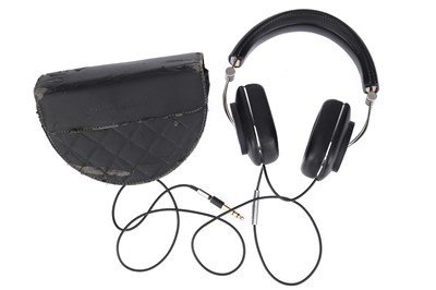 Lot 1022 - A Set of Bowers and Wilkins P7 Headphones