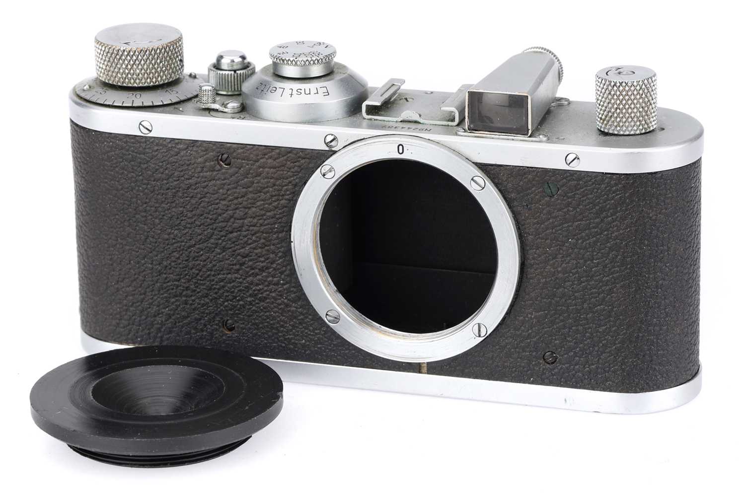 Lot 6 - A Leica Standard Model E 35mm Camera
