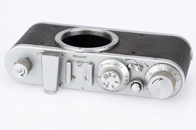 Lot 6 - A Leica Standard Model E 35mm Camera