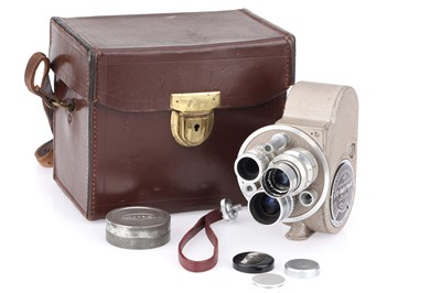 Lot 702 - A Bell & Howell 605 Double Run 8 Cine Camera