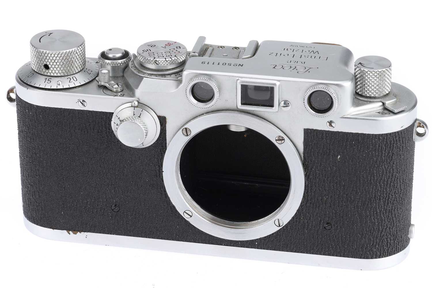Lot 13 - A Leica IIIc 35mm Rangefinder Camera Body
