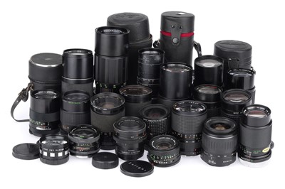 Lot 460 - A Tray of Camera Lenses