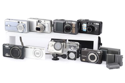Lot 230 - A Selection of Compact Digital Cameras