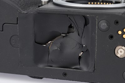 Lot 13 - A Leitz Leica R8 SLR Camera Body