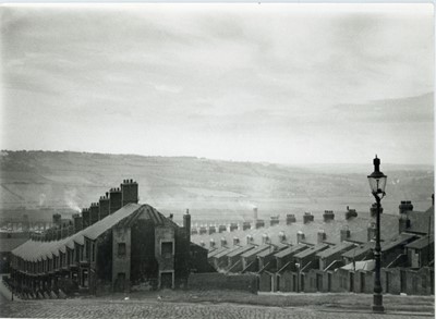 Lot 76 - EDWIN SMITH (1912-1971), Newcastle