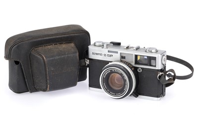 Lot 261 - An Olympus 35 SP 35mm Rangefinder Camera