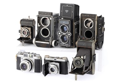 Lot 123 - A Mixed Selection of Cameras