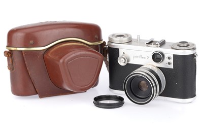 Lot 128 - A Corfield Periflex 2 35mm Periscope Camera