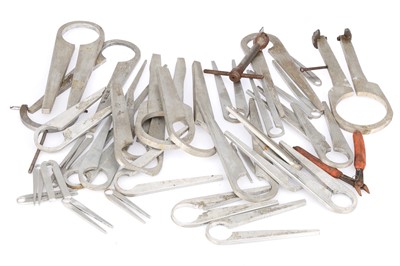 Lot 948 - A Selection of Lens Tools & Grips
