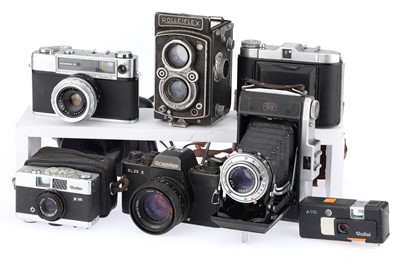 Lot 131 - A Mixed Selection of Cameras
