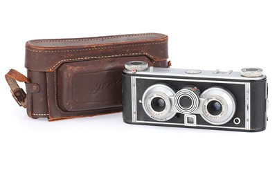 Lot 115 - An Iloca 35mm Stereo Camera