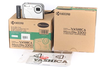 Lot 285 - A Yashica Micro Elite 3300 Digital Compact Camera