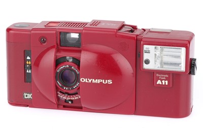 Lot 129 - An Olympus XA3 35mm Compact Camera