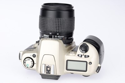Lot 34 - A Nikon F60 35mm SLR Camera