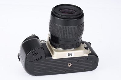 Lot 34 - A Nikon F60 35mm SLR Camera