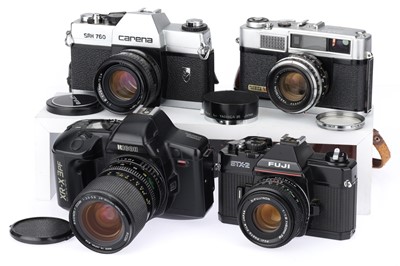 Lot 246 - A Group of 35mm SLR Cameras