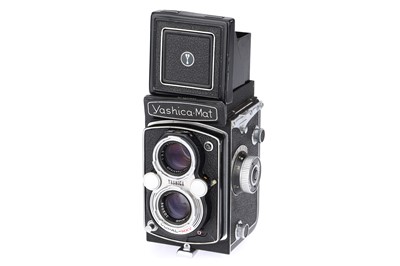 Lot 360 - A Yashica-Mat Medium Format TLR Camera