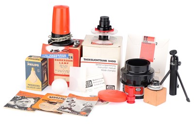 Lot 831 - A Selection of Darkroom Equipment
