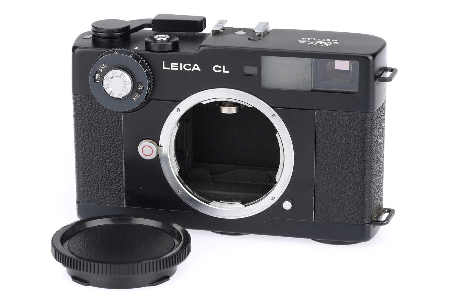 Lot 28 - A Leitz Leica CL 35mm Rangefinder Camera