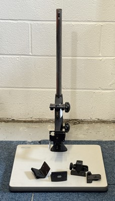 Lot 69 - ꩜ A Leitz Repro16707 Copy Stand