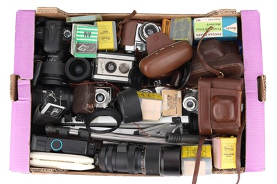 Lot 428 - A Mixed Selection of Photographica