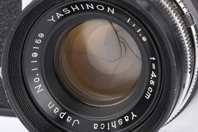 Lot 78 - A Yashica 35 f/1.9 35mm Rangefinder Camera