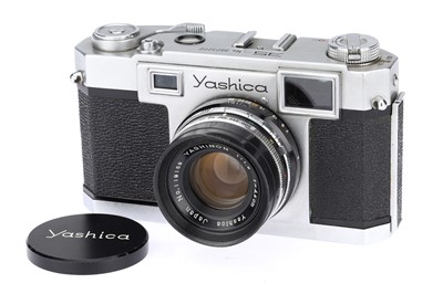 Lot 78 - A Yashica 35 f/1.9 35mm Rangefinder Camera