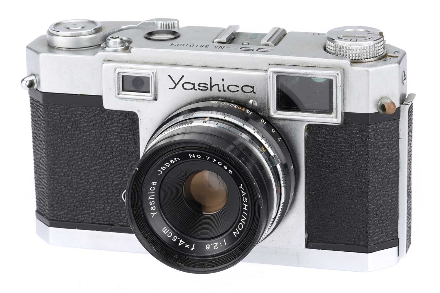 Lot 79 - A Yashica 35 f/2.8 35mm Rangefinder Camera