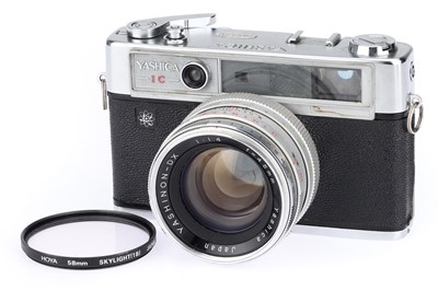 Lot 81 - A Yashica Lynx 14E 35mm Rangefinder Camera