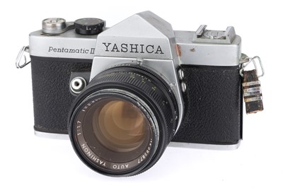 Lot 90 - A Yashica Pentamatic II 35mm SLR Camera