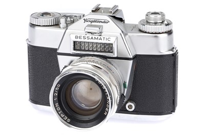 Lot 253 - A Voigtlander Bessamatic 35mm SLR Camera