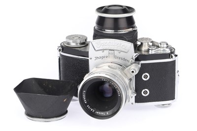 Lot 255 - An Ihagee Exakta Varex IIa 35mm SLR Camera