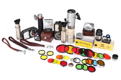 Lot 571 - A Selection of Exposure Meters and Lenses