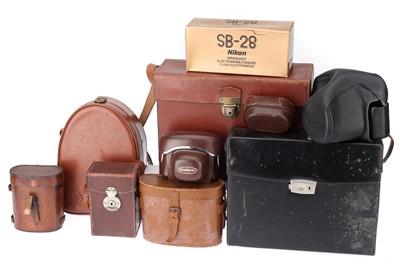Lot 572 - ꩜ A Selection of Camera Cases