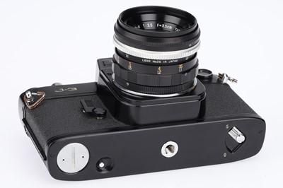 Lot 93 - A Yashica J-3 35mm SLR Camera