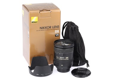 Lot 42 - A Nikon DX Nikkor VR AF-S ED VR II f/3.5-5.6 18-200mm Lens