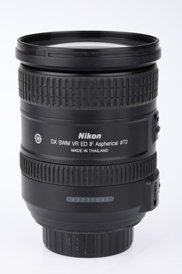 Lot 42 - A Nikon DX Nikkor VR AF-S ED VR II f/3.5-5.6 18-200mm Lens