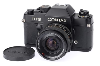 Lot 163 - A Contax RTS 35mm SLR Camera