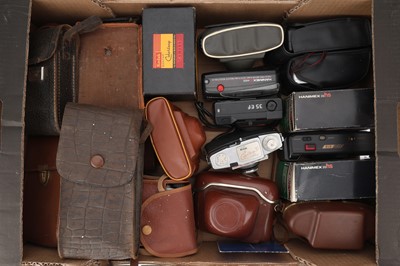 Lot 440 - A Mixed Selection of Cameras