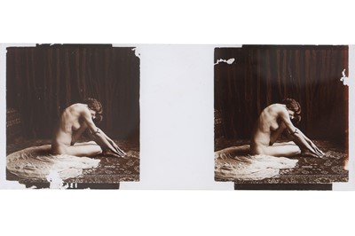 Lot 662 - French Stereo Viewer with Nude Stereoviews