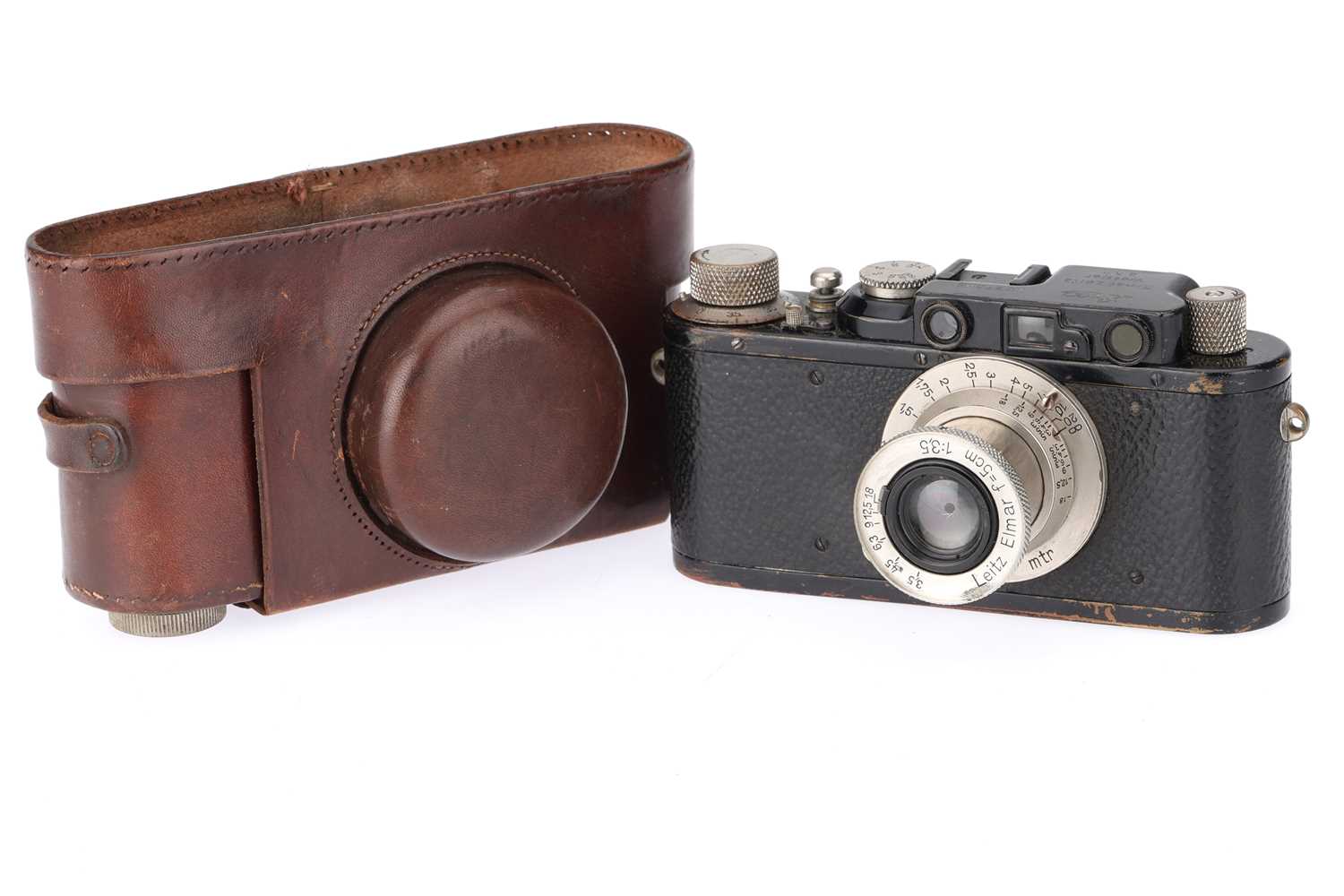 Lot 6 - A Leica II 35mm Rangefinder Camera