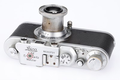 Lot 7 - A Leica II 35mm Rangefinder Camera