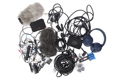 Lot 615 - A Selection of Audio Items