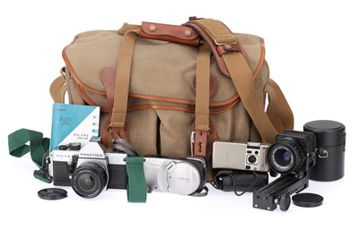 Lot 278 - A Billingham 335 Camera Bag & Contents